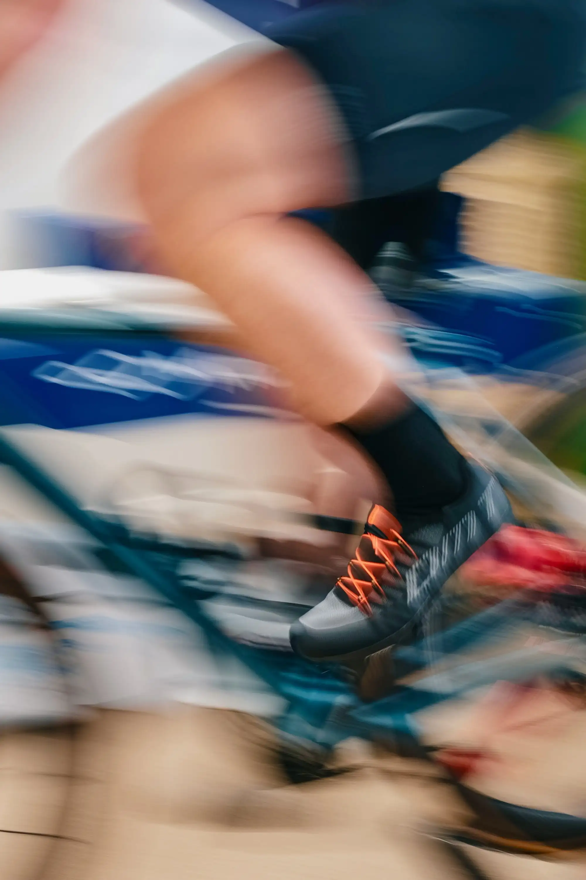 Cycliste pendant une étude posturale au cabinet d’ostéopathie du sport de Viviers-du-Lac